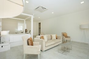 Green Turtle Villa by The Serendipity Collection