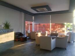 Risus Beach Resort Hotel