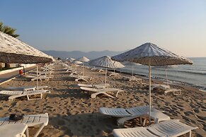 Risus Beach Resort Hotel