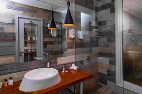 Risus Beach Resort Hotel