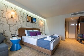 Risus Beach Resort Hotel