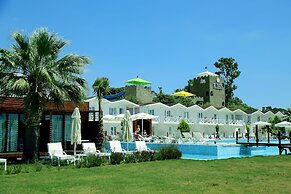 Risus Beach Resort Hotel