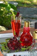 Fairy Story Ecological Farm B&B