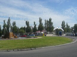 Bungalows Camping Alpha Madrid