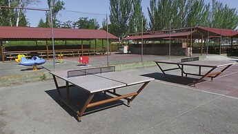 Bungalows Camping Alpha Madrid