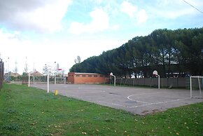 Bungalows Camping Alpha Madrid