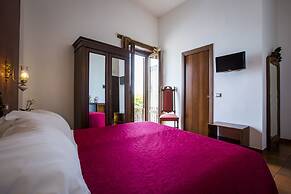 Palazzo Giunta - Porta Marina Ortigia