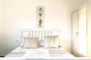 OYO Guest House Torre de Quart