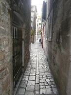 Apartments and Rooms Djanovic