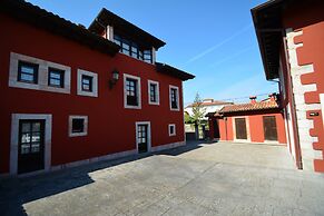 Hotel y Apartamentos El Camín