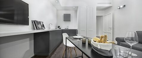 Emilia Suite Express