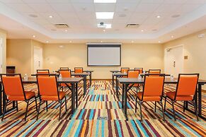 Fairfield Inn & Suites by Marriott Decatur at Decatur Conference Cente