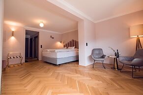 ZILLERTALERHOF - Alpine Hideway