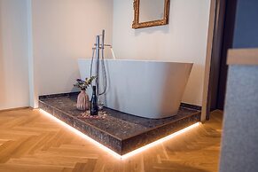 ZILLERTALERHOF - Alpine Hideway