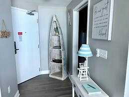 Lighthouse Condos by Hosteeva