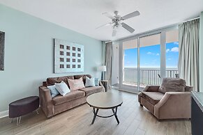 Lighthouse Condos by Hosteeva