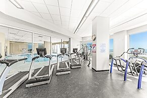 Lighthouse Condos by Hosteeva