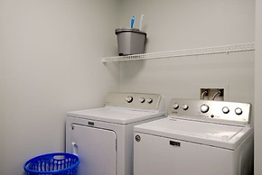 Lighthouse Condos by Hosteeva