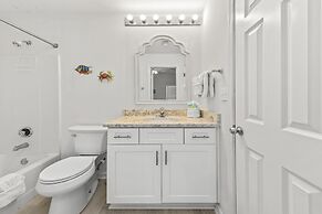 Lighthouse Condos by Hosteeva