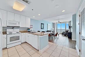 Lighthouse Condos by Hosteeva