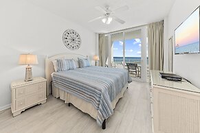 Lighthouse Condos by Hosteeva