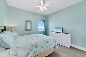 Lighthouse Condos by Hosteeva