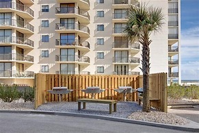 Lighthouse Condos by Hosteeva