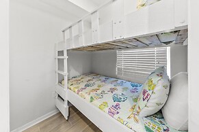 Lighthouse Condos by Hosteeva