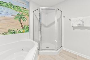 Lighthouse Condos by Hosteeva