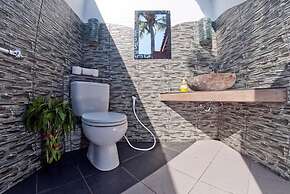 Lutwala Dive and Bungalows