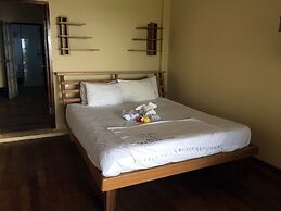 Lutwala Dive and Bungalows