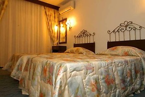 Grand Asa Family Suites