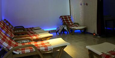 Grand Asa Family Suites