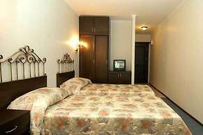 Grand Asa Family Suites