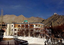 Karakoram Hotel