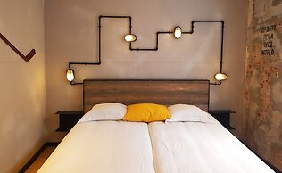 Upstairs Hotel