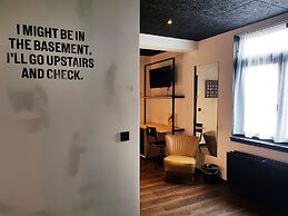 Upstairs Hotel