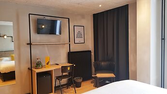 Upstairs Hotel