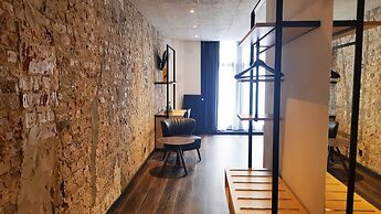 Upstairs Hotel