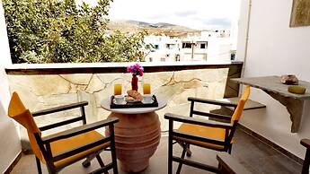 Tinos Heritage Plateia
