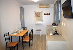 Tinos Heritage Plateia