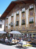 Alpenrose Traditionsgasthof Mittenwald