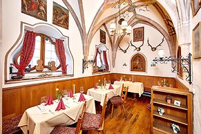 Alpenrose Traditionsgasthof Mittenwald
