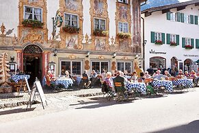 Alpenrose Traditionsgasthof Mittenwald