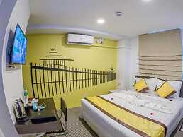 Holiday Season Motel