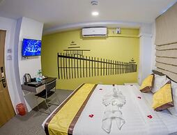 Holiday Season Motel