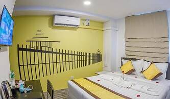 Holiday Season Motel