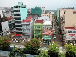 Holiday Season Motel