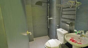 Holiday Season Motel