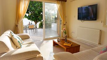 Beachfront Azura Sunrise